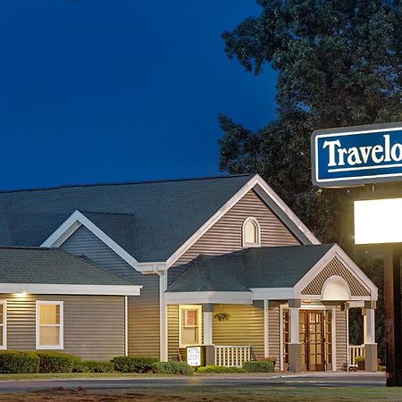 Travelodge By Wyndham Айова-Сити Экстерьер фото